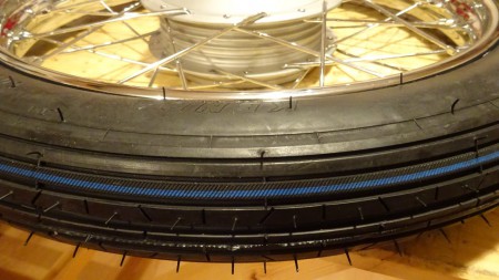 Vorderrad - Rillenreifen